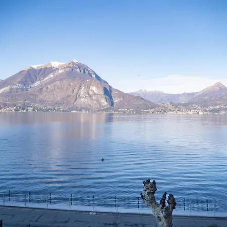 La Roseta Apartment Varenna